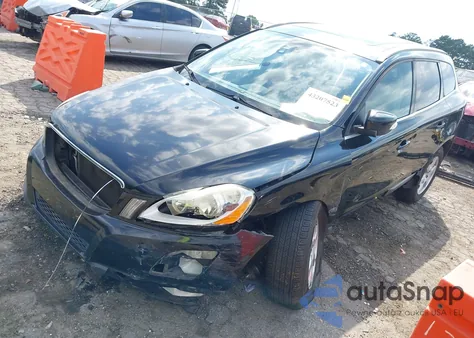 2011 Volvo Xc60 3.2/3.2 R-Design from USA, damaged, VIN YV4952DL1B2163771